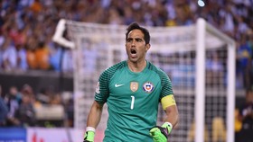 Dua Musim Absen, Claudio Bravo Kembali ke Liga Champions