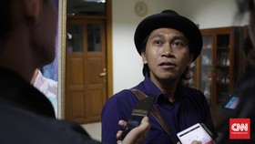 Tanpa Komunikasi, DKI Terbitkan SK JJ Rizal Masuk Tim Monas