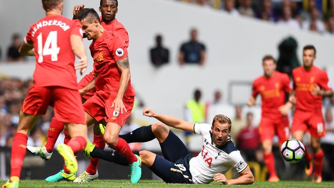 Manajer Liverpool, Juergen Klopp lebih mewaspadai potensi ancaman striker Spurs, Harry Kane dibandingkan bomber Manchester United, Romelu Lukaku.