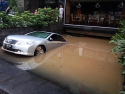 7 Ancaman Masalah Mobil Setelah Terendam Banjir