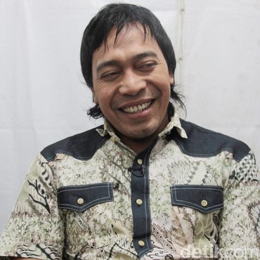 Tulis Caption Lucu di Instagram, Pelawak Komeng Viral di Media Sosial