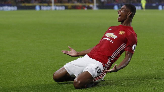 Gol telat Marcus Rashford di pengujung laga mengantarkan Manchester United menang 1-0 atas Hull City di KCOM Stadium, Sabtu (27/8) waktu setempat.