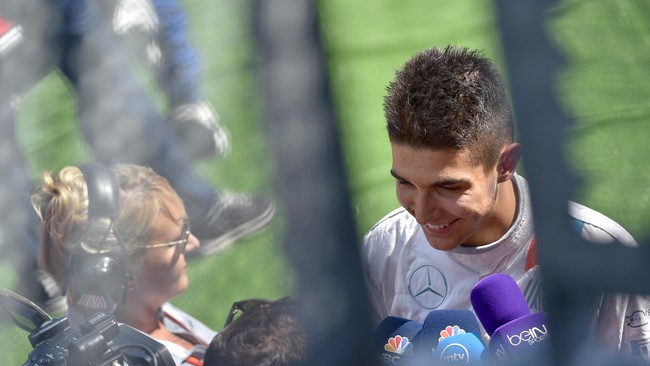 Direktur tim balap Manor Racing mengaku telah melakukan kesalahan sehingga membuat pebalap pengganti Rio Haryanto, Esteban Ocon, tak berprestasi sejak gabung.