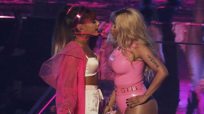 Rapper Nicki Minaj mengaku tetap tak gentar ingin menggelar konser di Manchester, meski kota tersebut baru diserang aksi teror bom pada Senin (22/5) lalu.
