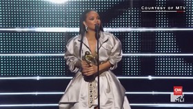 Cerita Kehebohan MTV VMA 2016