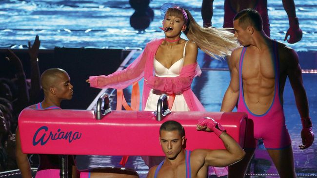Konser Ariana Grande di Manchester Arena, Inggris pada Senin (22/5) malam ternyata bukan menjadi pertunjukan musik pertama yang 'diganggu' aksi teror.