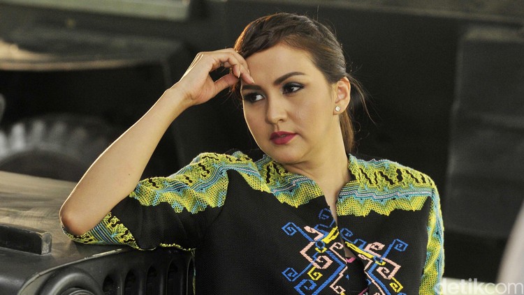 Rupanya begini, Bun, cara Donna menurunkan 8 kilogram berat badannya dalam sebulan.