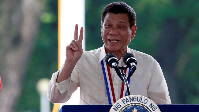 Presiden Filipina Rodrigo Duterte tak akan menyinggung soal sengketa maritim dengan China pada pertemuan Konferensi Tingkat Tinggi ASEAN di Laos pekan depan.