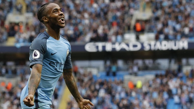 Guardiola memuji penampilan impresif Raheem Sterling yang sukses mengemas dua gol ke gawang West Ham United di Etihad Stadium, Minggu (28/8).