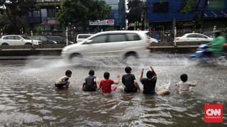 Adira Insurance Bayar Rp30 Miliar Klaim Terdampak Banjir