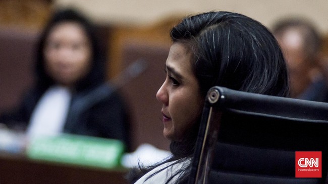 KPK memeriksa Direktur PT Sharleen Raya Hong Artha John Alfred sebagai saksi dalam kasus korupsi mantan anggota Komisi V DPR Damayanti Wisnu Putranti.