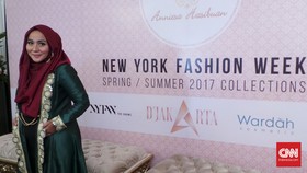 Anniesa Hasibuan Ukir Nama Indonesia di New York Fashion Week