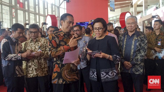 Menurut Joko Widodo (Jokowi), selama ini fintech hanya menjangkau kalangan masyarakat tertentu di pusat kota saja, belum merambah hingga ke pelosok wilayah.