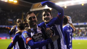 Lucas Perez Resmi Berseragam Arsenal