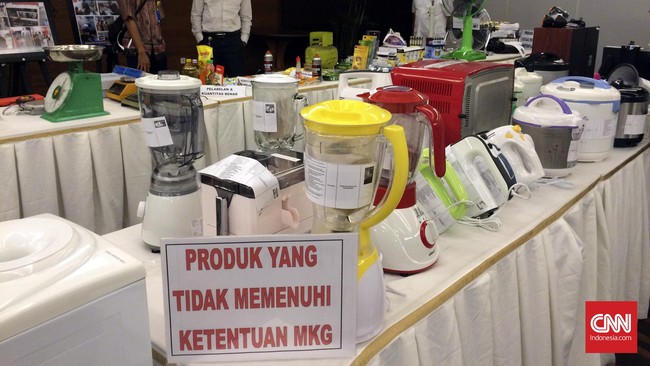 Dari hasil pengawasan Kemendag, sebanyak 73 barang disinyalir tidak memenuhi SNI dan sebanyak 22 barang tidak sesuai ketentuan label Bahasa Indonesia.