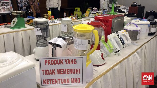 Kemendag: 139 Produk Rumahtangga Tak Layak Beredar Dari hasil pengawasan Kemendag, sebanyak 73 barang disinyalir tidak memenuhi SNI dan sebanyak 22 barang tidak sesuai ketentuan label Bahasa Indonesia.