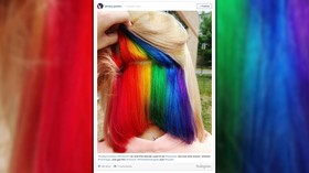 Setelah Ombre dan Semangka, Kini Saatnya Rambut Pelangi