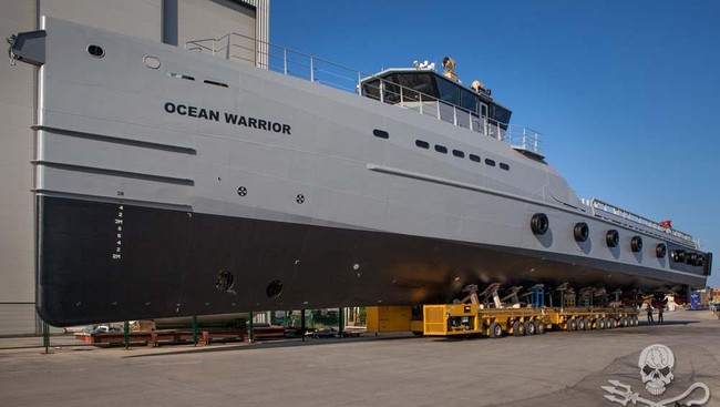 Kelompok aktivis Sea Shepherd memamerkan Ocean Warrior, senjata baru mereka untuk menandingi kekuatan dan kecepatan kapal penangkap ikan Jepang.