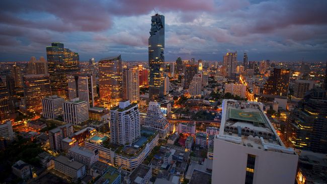 Sepanjang tahun ini, Bangkok telah dikunjungi oleh 21,47 juta wisatawan, sementara London "hanya" dikunjungi oleh 19,88 juta wisatawan.