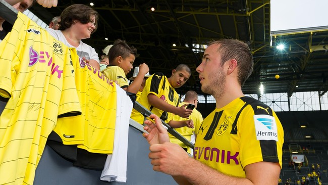 Bintang Borussia Dortmund, Mario Goetze mengaku bangga pernah dilatih oleh Pep Guardiola dan Juergen Klopp.