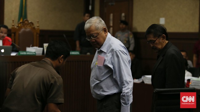 Guru Besar Psikologi Universitas Indonesia (UI), Prof Sarlito Wirawan Sarwono meninggal dunia di usia 72 tahun karena luka di lambung.