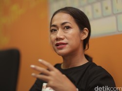 Nia Dinata, Soal Perempuan dan Gossip Girl Indonesia