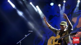 Kejutan Iwan Fals dan Kritik Sosial di Synchronize Fest 2019