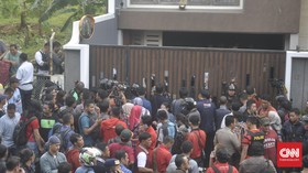 Perampok Eks Bos ExxonMobil Gunakan Lencana Polisi Palsu