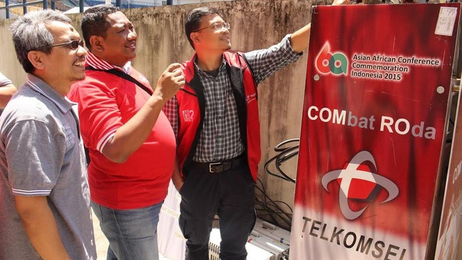 Dalam menyambut Pekan Olahraga Nasional (PON) XIX 2016 yang dihelat beberapa pekan lagi, Telkomsel telah melakukan persiapan dari sisi jaringan.