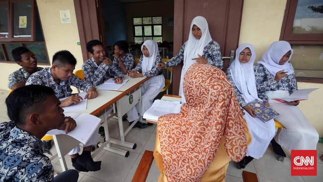 Pendidikan dalam Islam memberikan perpaduan yang indah antara ilmu dan amal. Tapi mengapa ada yang gagal memadukannya?