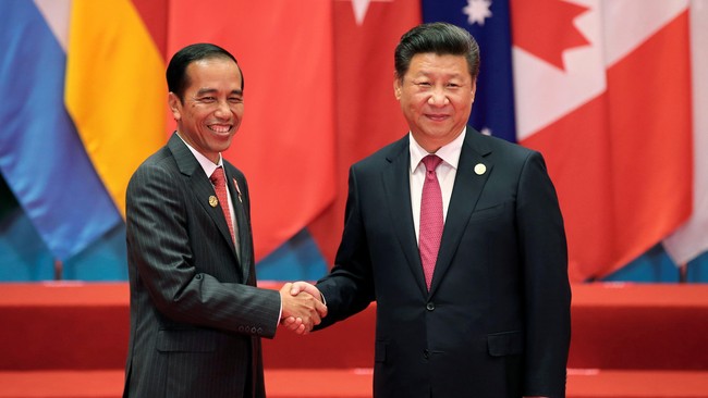 Perusahaan manufaktur asal China, Shanghai Electric Co Ltd mengaku tertarik membangun pabrik komponen listrik di Indonesia.