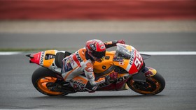 Marquez: Rossi Masih Mengancam, Begitu Juga Lorenzo