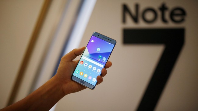 Survei daring terbaru yang dilakukan IDC pada 17 hingga 18 Oktober menunjukkan hampir separuh pengguna Galaxy Note 7 justru memilih iPhone ketimbang Galaxy S7.