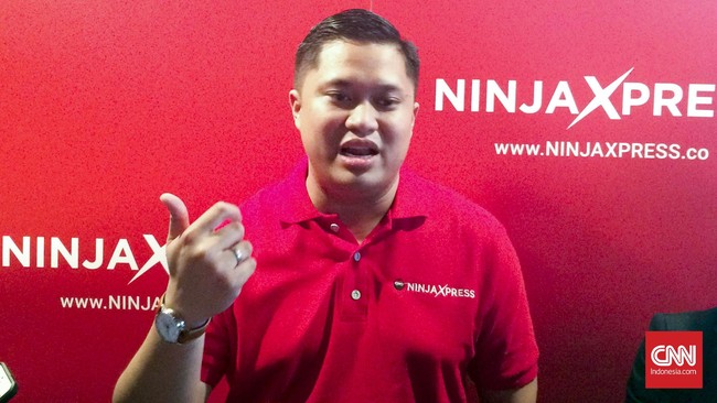 NinjaXpress menjalankan bisnisnya dengan merangkul perusahaan e-commerce untuk memberi jasa pengiriman barang dengan mengandalkan teknologi pelacakan.