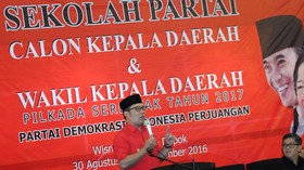Hasto Goda Ridwan Kamil Bakal Cawapres Ganjar Lewat Pantun