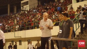 Alfred Riedl Masih Ragukan Kualitas Wasit Asia