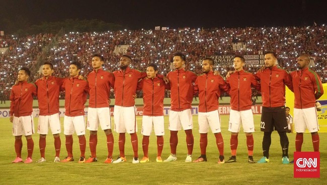 Pelatih Alfred Riedl memberi debut kepada delapan pemain saat Timnas Indonesia mengalahkan Malaysia di Stadion Manahan, Solo. Siapa sajakah mereka?