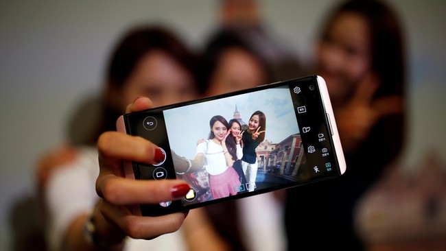 Kominfo menyebutkan Instagram dan Facebook terbesar menampung ujaran kebencian. Generasi milenial dianggap berperan besar menyebar informasi ilegal.