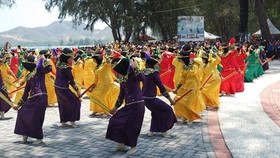 Festival Pesona Saronde 2016 Sukses Guncang Gorontalo