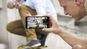 LG V20 Resmi Dirilis dengan Android 7.0 Pertama