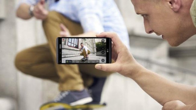 Selain telah dibekali Android 7.0 Nougat, V20 juga mengunggulkan fitur audio dan kamera.