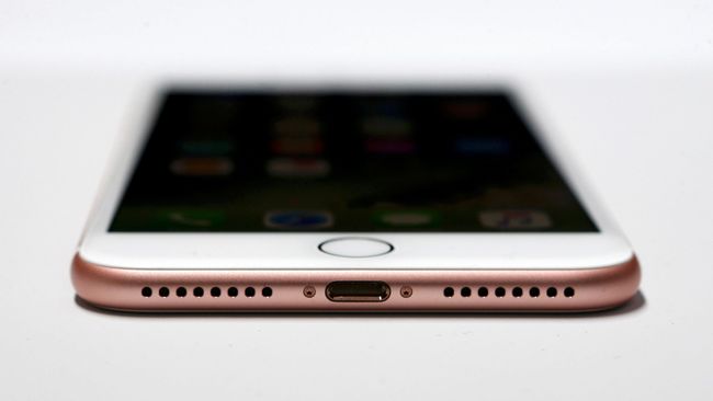 Apple Rilis Perubahan Signifikan pada iOS 10 Apple dipastikan akan mulai menyediakan pembaharuan peranti lunak versi terbaru iOS 10 pada 13 September dengan sejumlah perombakan signifikan.