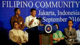 Di Indonesia, Duterte Banggakan Perang Anti-Narkoba Filipina