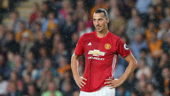 Zlatan Ibrahimovic menegaskan bahwa satu-satunya hal yang ia rindukan dari PSG saat ini adalah gaji besar yang ia terima setiap minggunya.