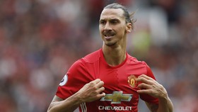 Ibrahimovic Belum Mau Perpanjang Kontrak dengan MU