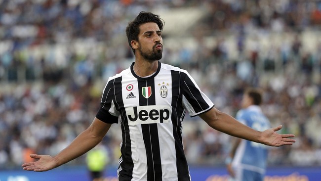 Usai kemenangan 2-0 pada leg pertama 16 besar Liga Champions di markas Porto, Sami Khedira yakin Juventus mampu menghapus dahaga 21 musim tanpa trofi Eropa.