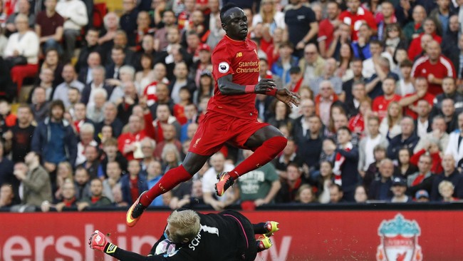 Saking pentingnya Sadio Mane, Liverpool sampai mengirimkan jet pribadi untuk mengantarkan sang penyerang dari Gabon menuju Inggris.