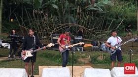 Tanpa Setlist, The Adams Tampil Interaktif