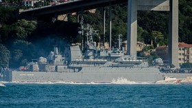 Kapal Perang Rusia Kejar Kapal Selam AS di Tengah Ketegangan Ukraina