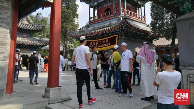 China Terbitkan Buku Putih Kebebasan Beragama